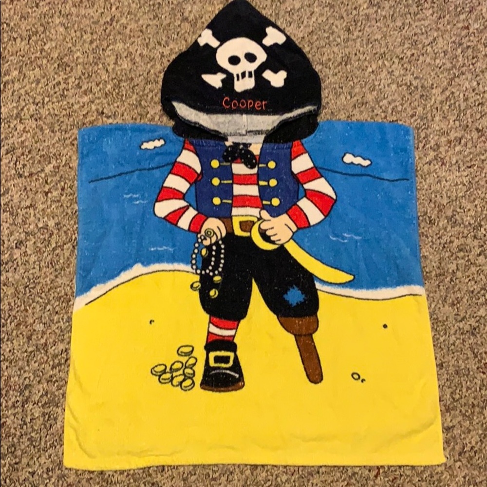 Cooper Pirate Bath Beach Towel personalized Youth - Picture 1 of 4